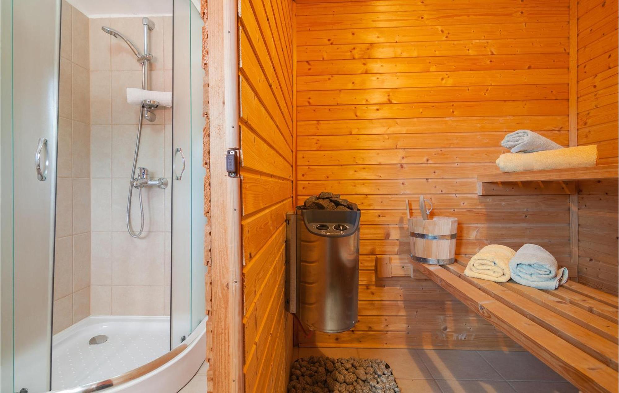Cozy Home In Mudri Dolac With Kitchen Basina Exteriör bild